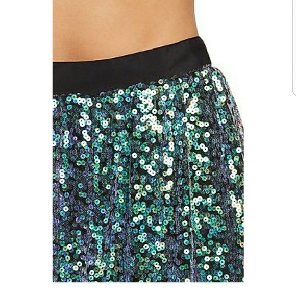 BCBG MERMAID BLUE / GREEN SEQUIN SHORTS - Picture 3 of 5